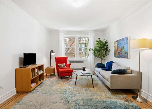 Property at 385 Argyle Rd Unit 4A, Brooklyn, NY 11218, 1 bath