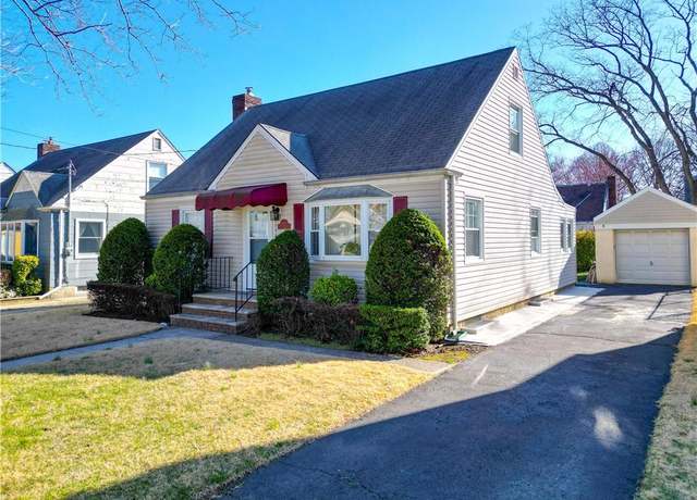 Property at 100 Sterling Ave, Staten  Island, NY 10306, 4 beds, 2 baths