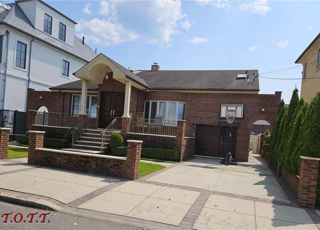 Property at 214 Mayfair Dr, Brooklyn, NY 11234, 4 beds, 3 baths