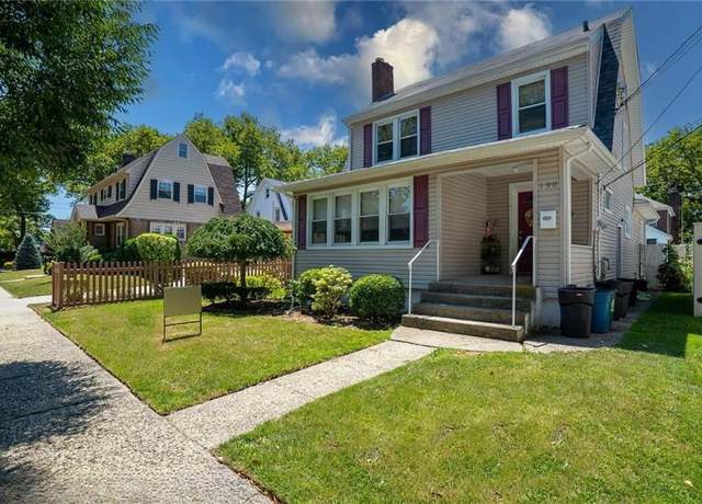 Property at 190 Burbank Ave, Staten  Island, NY 10306, 7 beds, 4 baths