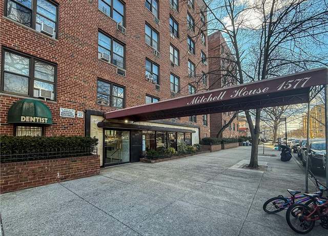 Property at 1577 E 17th St Unit 4F, Brooklyn, NY 11230, 2 beds, 1 bath