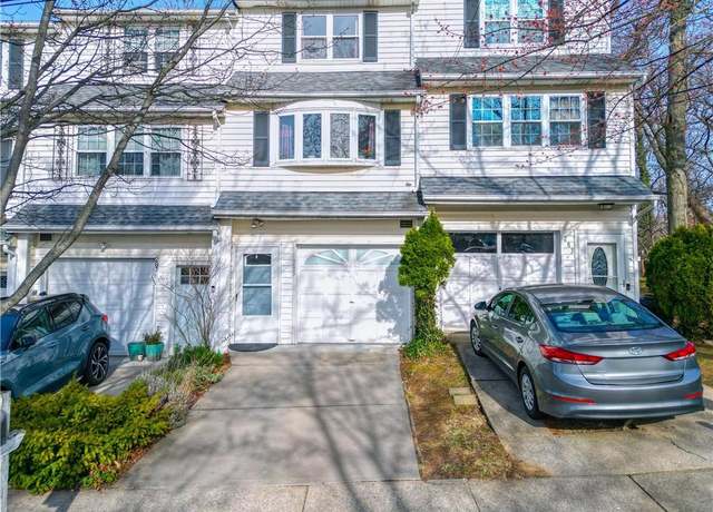 Property at 285 Bartlett Ave, Staten  Island, NY 10312, 2 beds, 1.5 baths