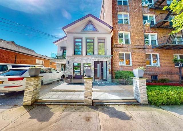 Property at 718 Kathleen Pl, Brooklyn, NY 11235, 3.5 baths