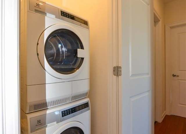 Property at 2752 E 27th St Unit A3, Brooklyn, NY 11235, 3 beds, 2 baths