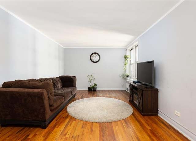 Property at 930 E 7th St Unit 5D, Brooklyn, NY 11230, 1 bed, 1 bath