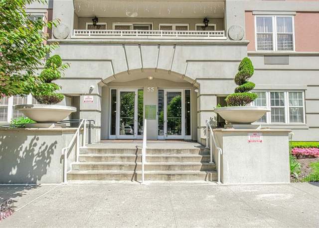 Property at 55 Oceana Dr E Unit 8C, Brooklyn, NY 11235, 2 beds, 2.5 baths