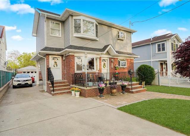 Property at 25 Legion Pl, Staten  Island, NY 10305, 2 beds, 3 baths