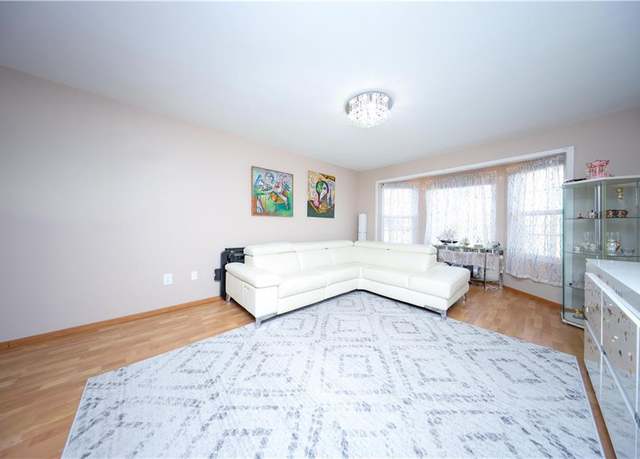 Property at 30 Conference Ct, Staten  Island, NY 10307, 3 beds, 2.5 baths