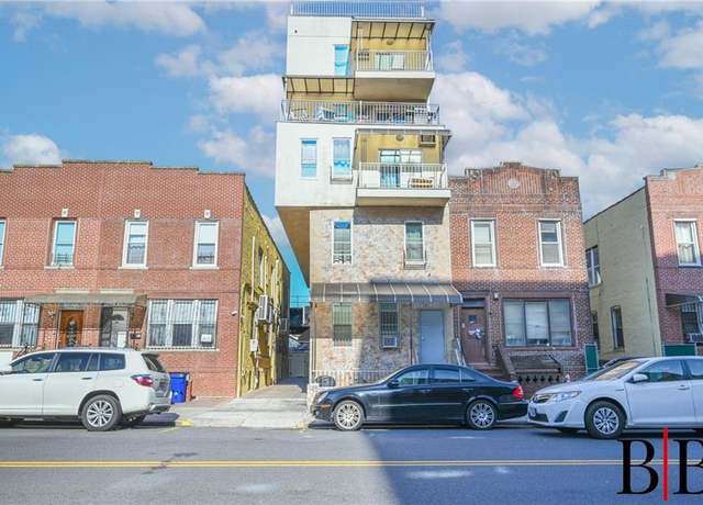 Property at 92 Brighton 11th St, New York, NY 11235, 8 beds, 5 baths