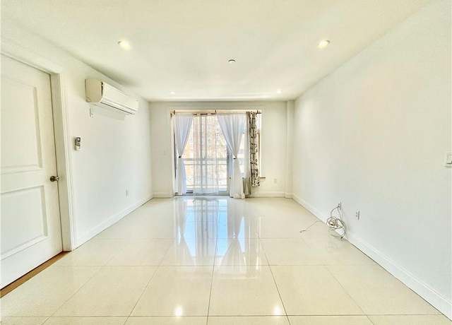 Property at 6538 Austin St Unit 4F, Rego Park, NY 11374, 2 beds, 2 baths