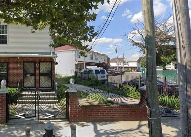 Property at 2316 Beach Channel Dr, Far Rockaway, NY 11691, 6 beds, 2 baths