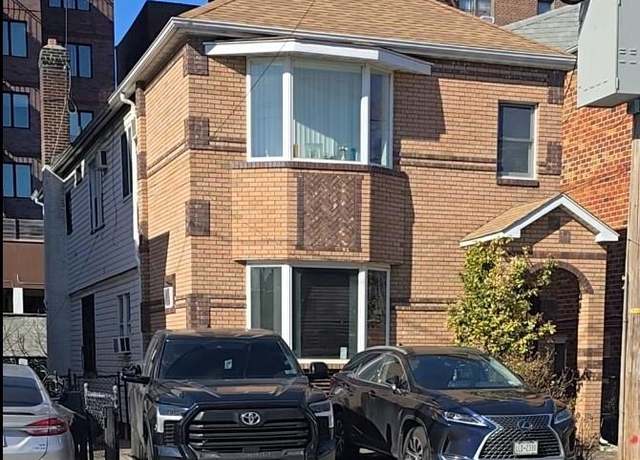 Property at 2660 E 21 St, Brooklyn, NY 11235, 7 beds, 2.5 baths