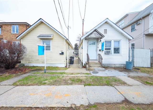 Property at 478 Midland Ave, Staten  Island, NY 10306, 2 beds, 1 bath