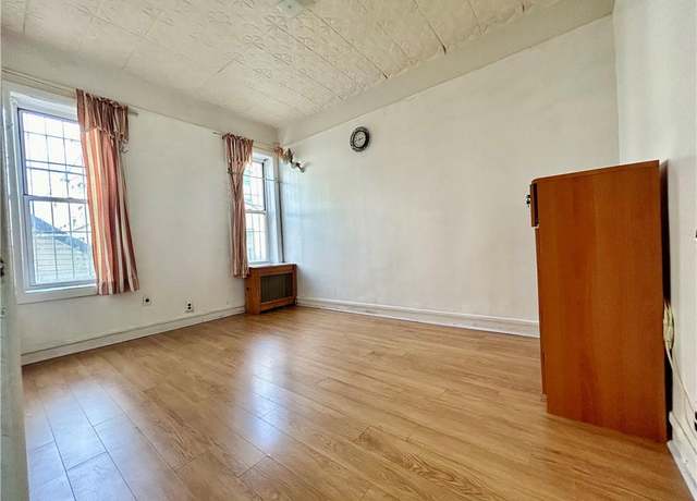 Property at 1953 65th St Unit 1C, Brooklyn, NY 11204, 1 bed, 1 bath