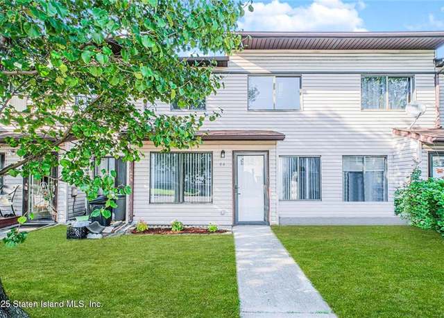 Property at 94 Wolkoff Ln Unit A, Staten Island, NY 10303, 2 beds, 1.5 baths
