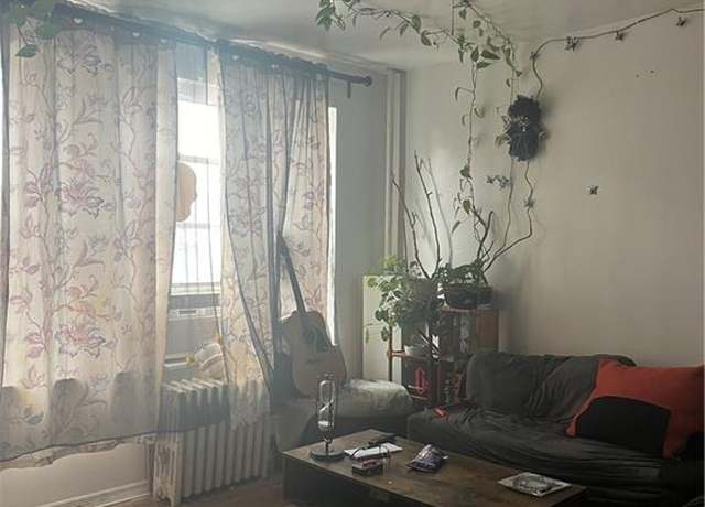 Property at 2078 E 28th St, Brooklyn, NY 11229, 11 beds, 4 baths