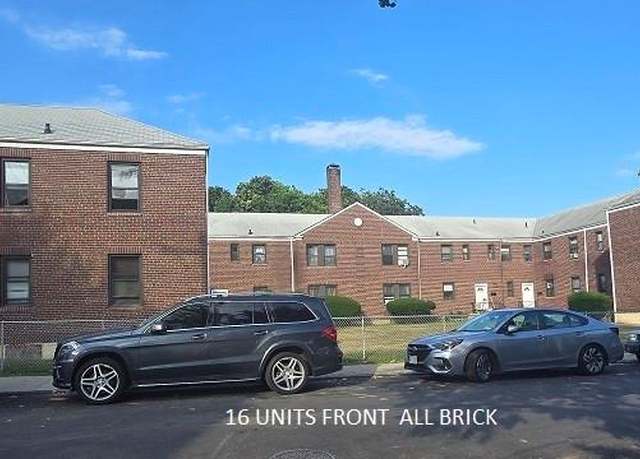 Property at 20 Court St, Staten  Island, NY 10304, 6 beds, 32 baths