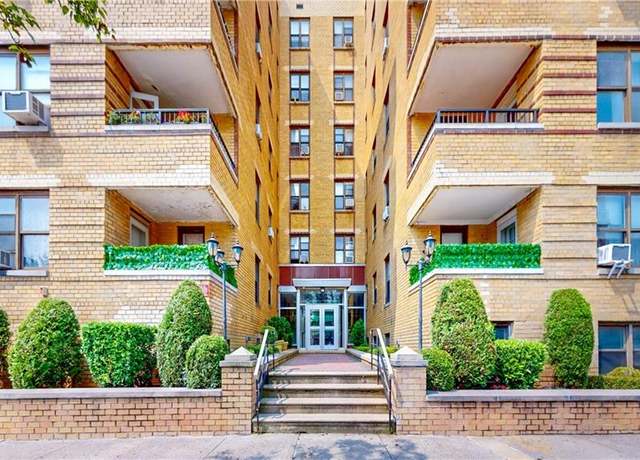Property at 150 West End Ave Unit 6R, Brooklyn, NY 11235, 3 beds, 2 baths