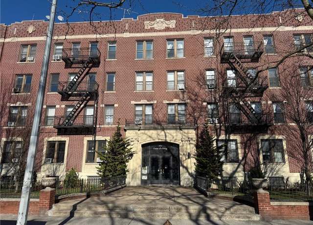 Property at 179 Ocean Pkwy Unit 3C, Brooklyn, NY 11218, 1 bed, 1 bath