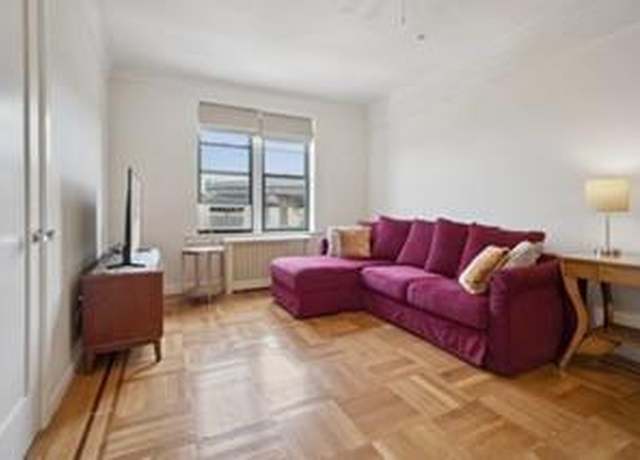 Property at 9524 Ft. Hamilton Pkwy #507, Brooklyn, NY 11209, 1 bed, 1 bath