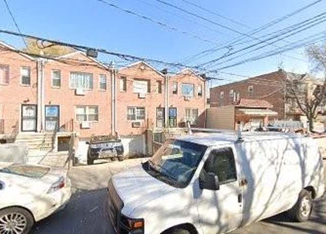 Property at 921 E 84th St, Brooklyn, NY 11236, 6 beds, 3 baths