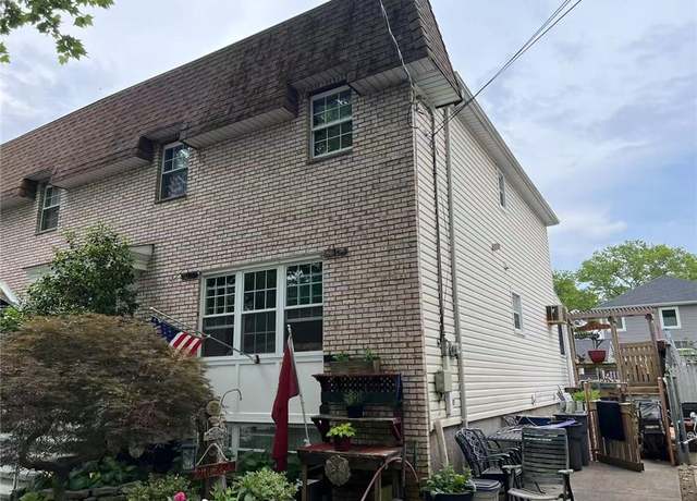 Property at 15 Allison Pl, Staten  Island, NY 10306, 3 beds, 2.5 baths