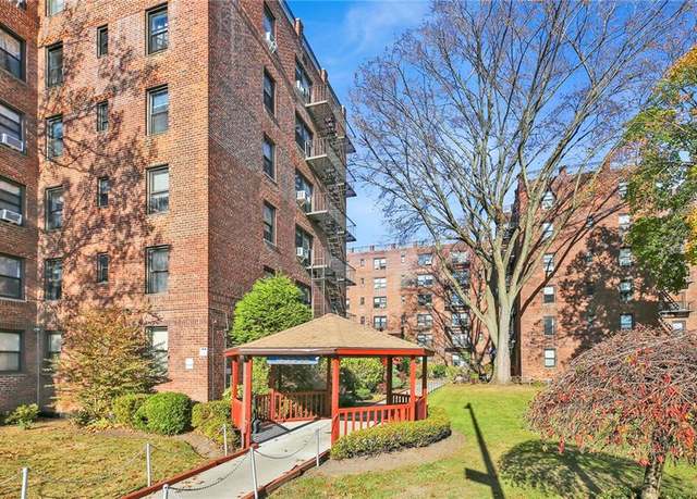 Property at 35 Oliver St Unit 1D, Brooklyn, NY 11209, 1 bath