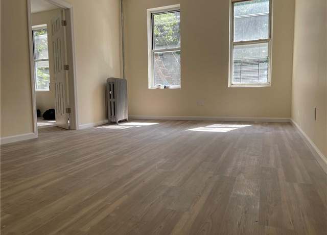 Property at 953 42nd St, Brooklyn, NY 11219, 15 beds, 6 baths