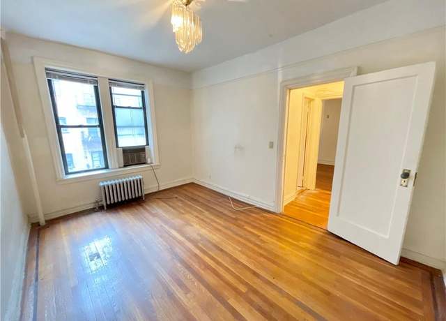 Property at 3105 Brighton 3rd St Unit 4G, Brooklyn, NY 11235, 1 bed, 1 bath