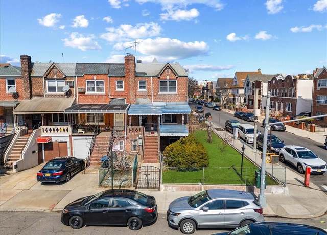 Property at 2121 Cropsey Ave, Brooklyn, NY 11214, 4 beds, 2.5 baths