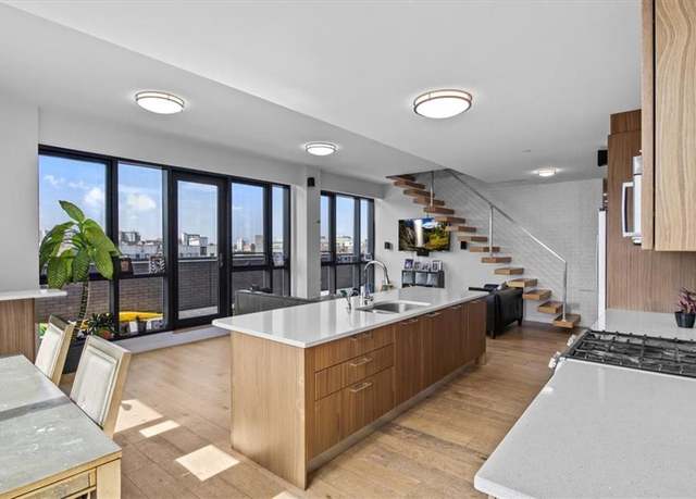 Property at 102 W End Ave Ph 1, Brooklyn, NY 11235, 4 beds, 2 baths