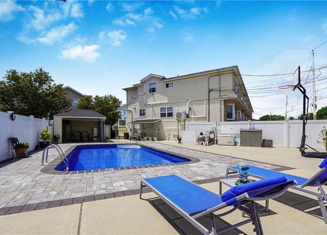 Property at 76 Lorraine Ave, Staten  Island, NY 10312, 3 beds, 3.5 baths