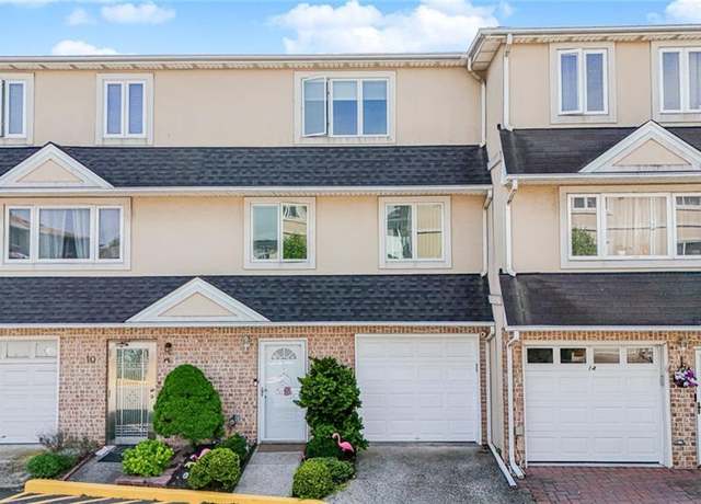 Property at 12 Seagate Ct, Staten  Island, NY 10305, 2 beds, 2.5 baths
