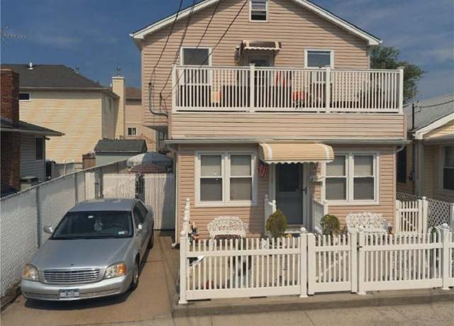 Property at 921 Nugent Ave, Staten  Island, NY 10306, 5 beds, 2 baths