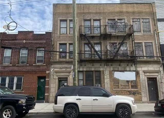 Property at 2867 W 17th St, Brooklyn, NY 11224, 13 beds, 6 baths