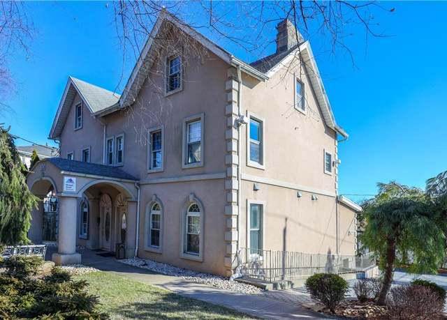 Property at 1908 Richmond Rd, Staten  Island, NY 10306, 4 beds, 2 baths