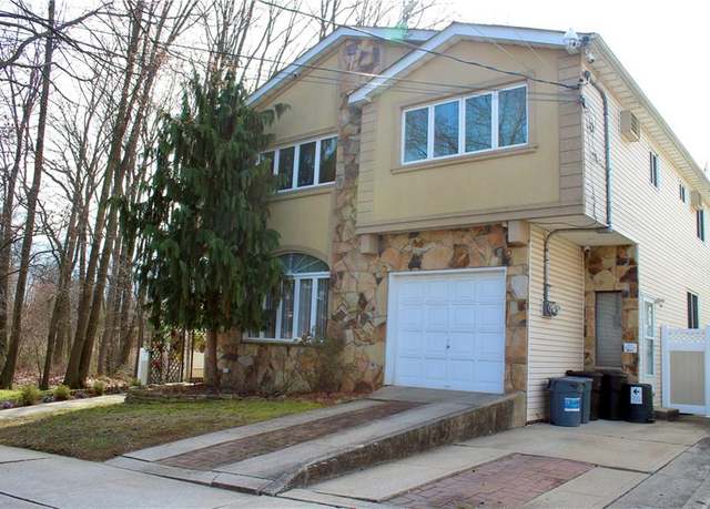 Property at 166 Mcbaine Ave, Staten  Island, NY 10309, 5 beds, 4.5 baths