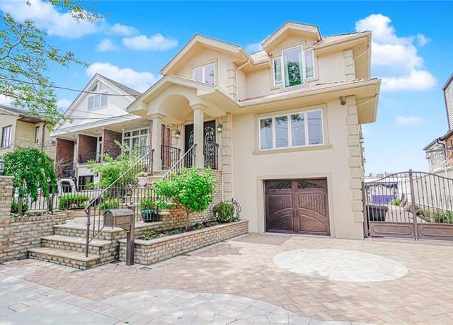 Property at 160-08 95th St, Howard Beach, NY 11414, 4 beds, 2.5 baths