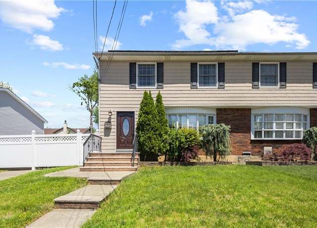 Property at 55 Dunbar St, Staten  Island, NY 10308, 3 beds, 1.5 baths