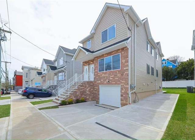 Property at 144 Beach St, Staten  Island, NY 10304, 6 beds, 5 baths
