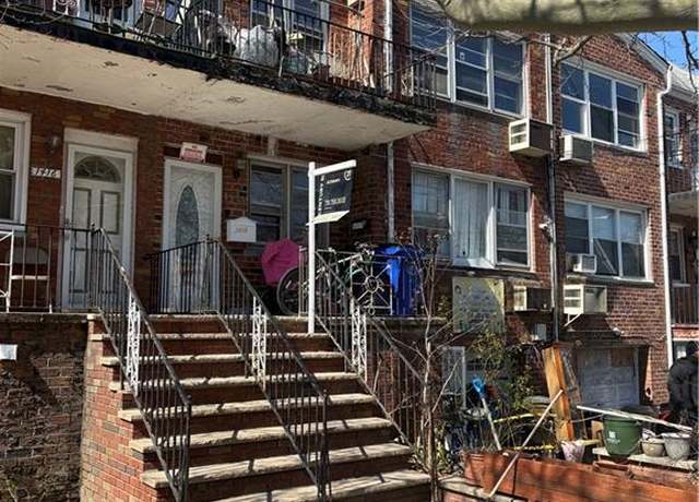 Property at 1414 E 89th St, Brooklyn, NY 11236, 6 beds, 2 baths