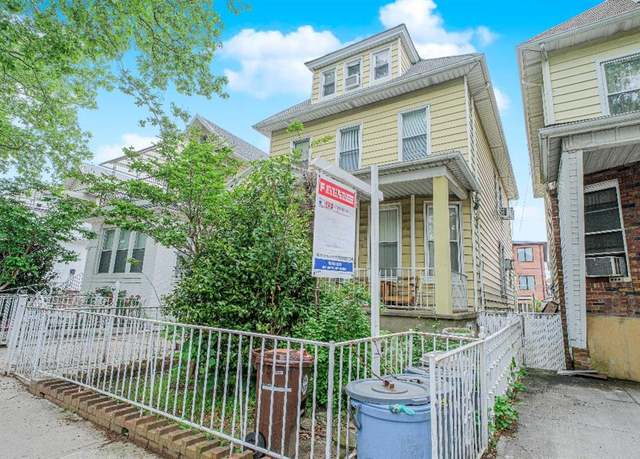 Property at 133 Bay 25th St, Brooklyn, NY 11214, 7 beds, 4 baths