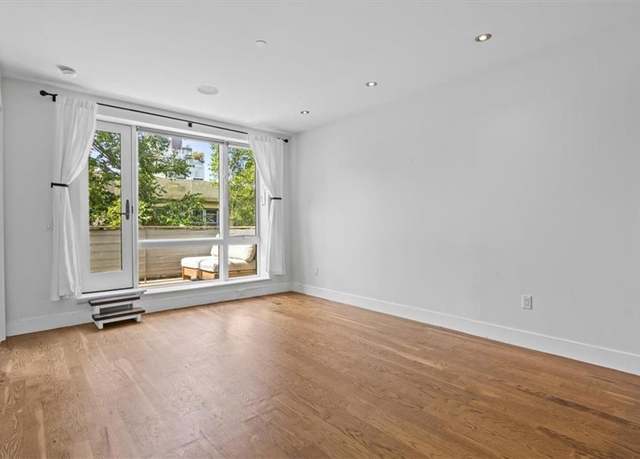 Property at 660 Bergen St Unit 3D, Brooklyn, NY 11238, 1 bed, 2 baths