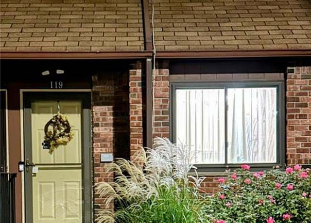 Property at 119 Stonegate Dr #119, Staten  Island, NY 10304, 2 beds, 1.5 baths