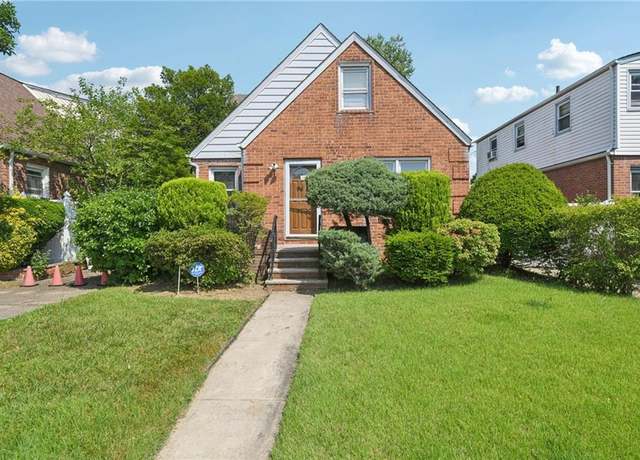 Property at 150 Heathcote Rd, Elmont, NY 11003, 3 beds, 2 baths