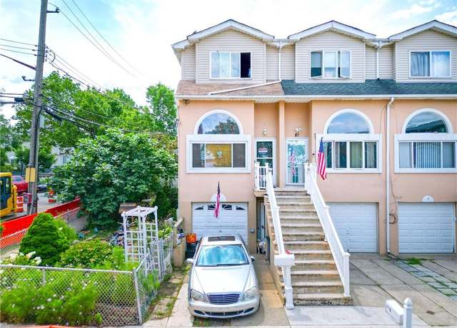 Property at 79 New Ln, Staten  Island, NY 10305, 3 beds, 2.5 baths