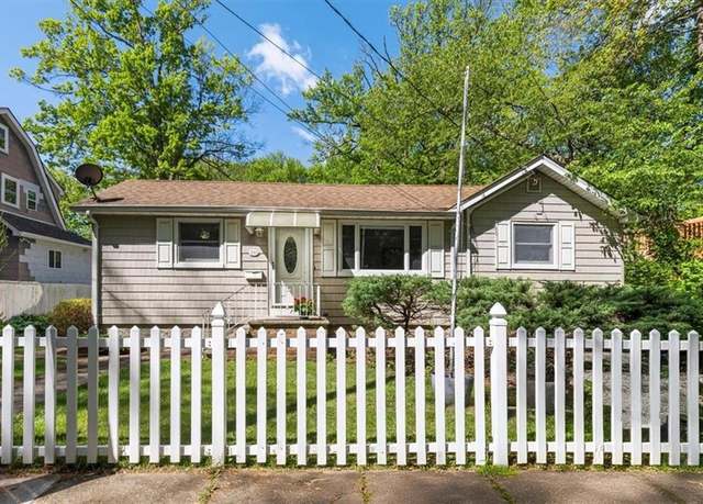 Property at 190 Prall Ave, Staten  Island, NY 10312, 2 beds, 1.5 baths