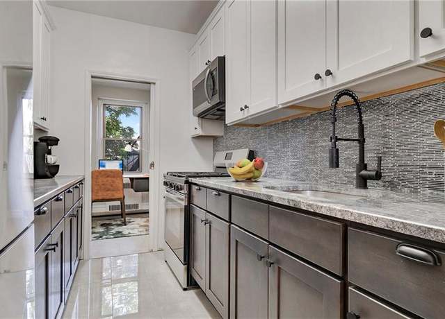 Property at 1560 E 18th St Unit 3D, Brooklyn, NY 11230, 1 bed, 1 bath