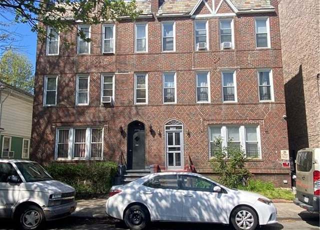Property at 1586 E 22nd St, Brooklyn, NY 11210, 11 beds, 6 baths