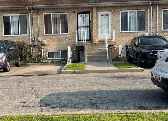 Property at 22 Spirit Ln, Staten  Island, NY 10303, 3 beds, 2.5 baths